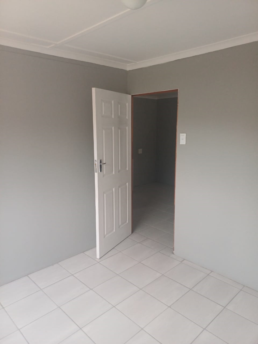 To Let 1 Bedroom Property for Rent in Queenstown Central Eastern Cape